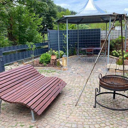 Pension - Gaestehaus Zum Pfaelzerwald Hinterweidenthal エクステリア 写真